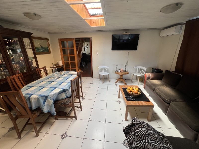 Vendemos Amplia Casa 5 Dormitorios 2 Baño Villa Doña Ignacia