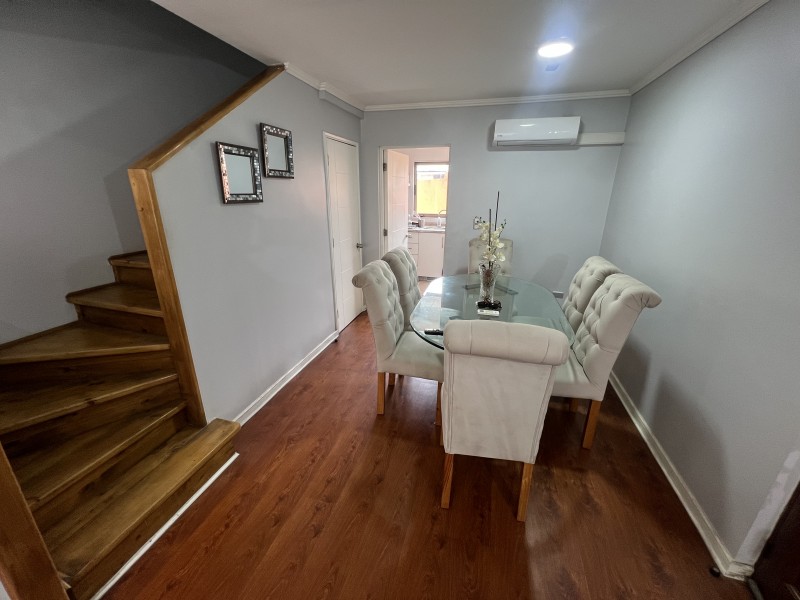 Vendemos Casa de 3 Dormitorios en Condominio Patio Ingles Ii