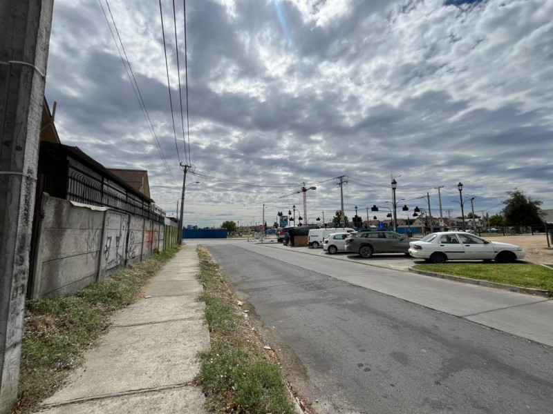 Se Vende Casa Esquina en Villa Pucará