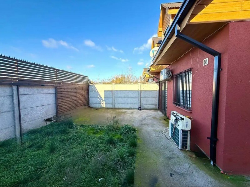 Vendemos Casa de 2 Pisos de 3 Dormitorios Villa Bicentenario