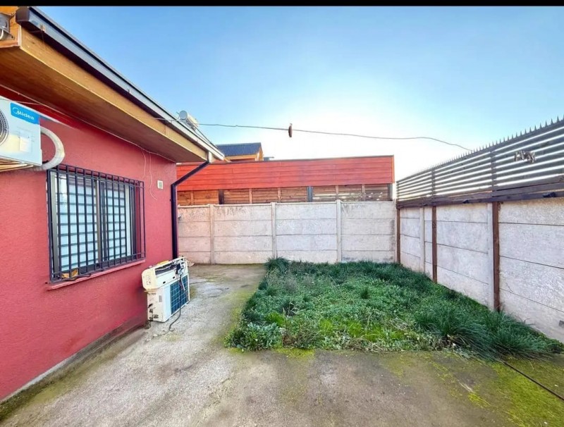 Vendemos Casa de 2 Pisos de 3 Dormitorios Villa Bicentenario