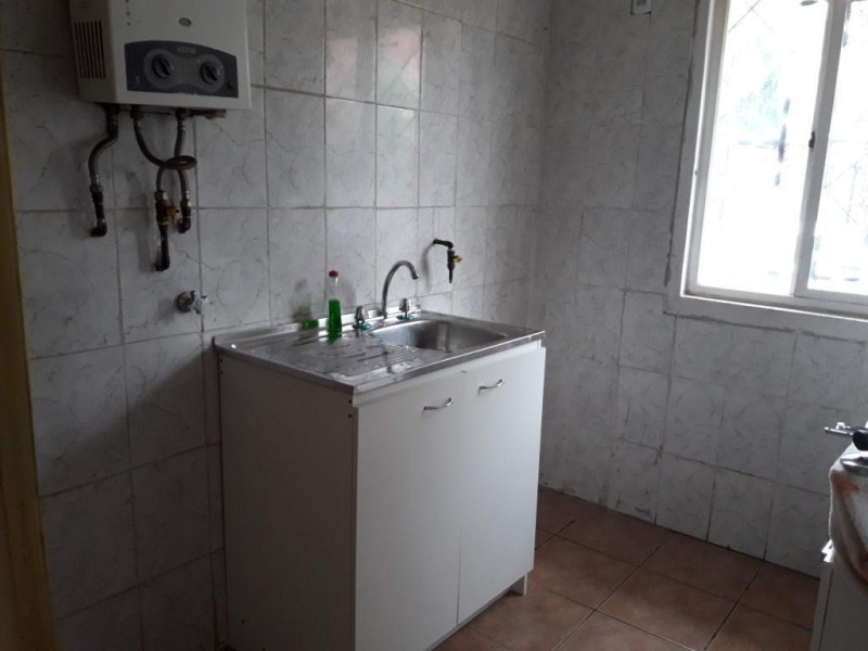 Se Vende Casa Esquina en Villa Pucará