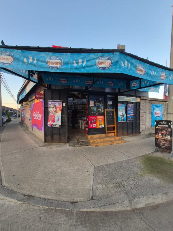 Se Vende Casa Esquina Con Local Comercial en Alto del Parque