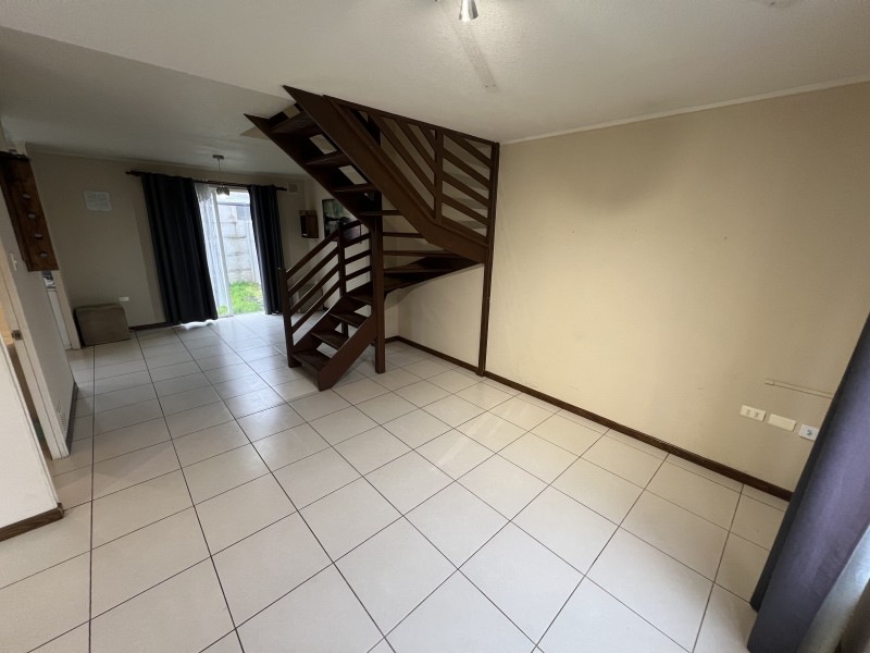 Arrendamos Casa de 4 Dormitorios 2 Baños en Flores de Pucara