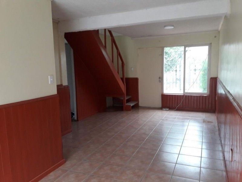 Se Vende Casa Esquina en Villa Pucará