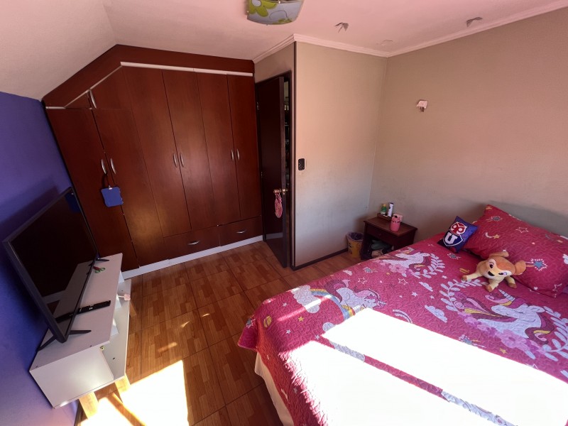 Amplia Casa Esquina Con Local Comercial Villa Bicentenario