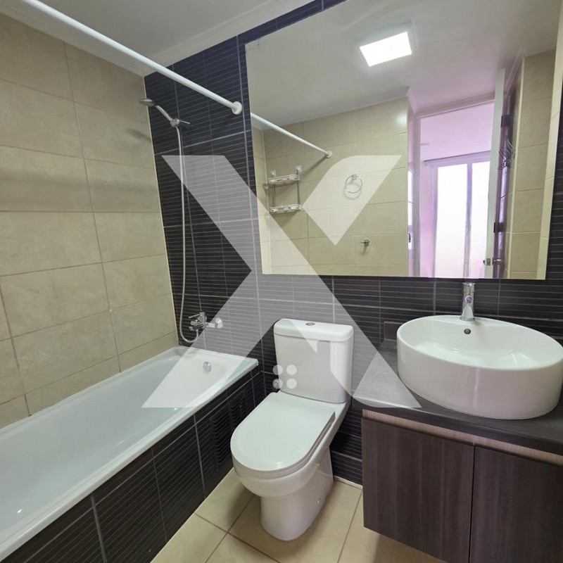 Venta Depto 1 Dorm 1 Baño - Metro Hospitales – Piso 15 -