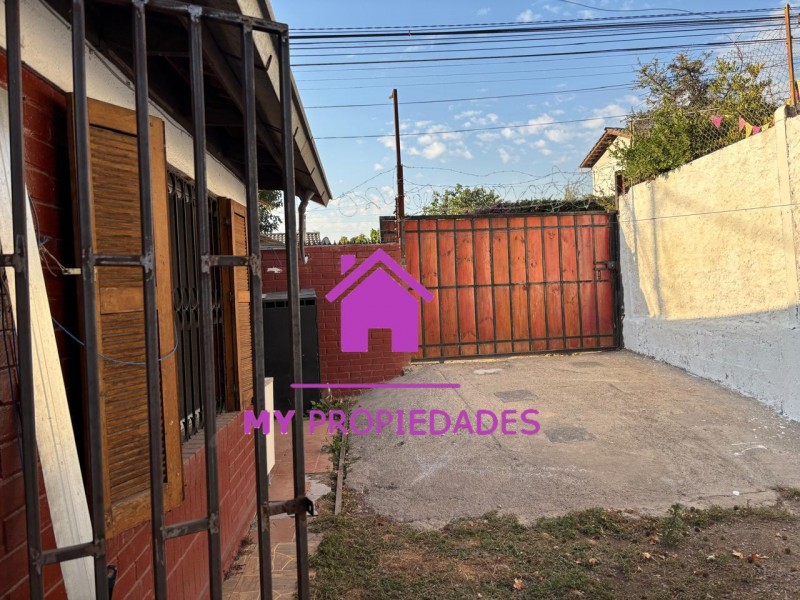 Casa en Pasaje Sector Residencial