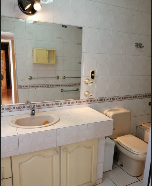 Vendo Casa Sector Comercial Angamos Antofagasta U.f 12.000