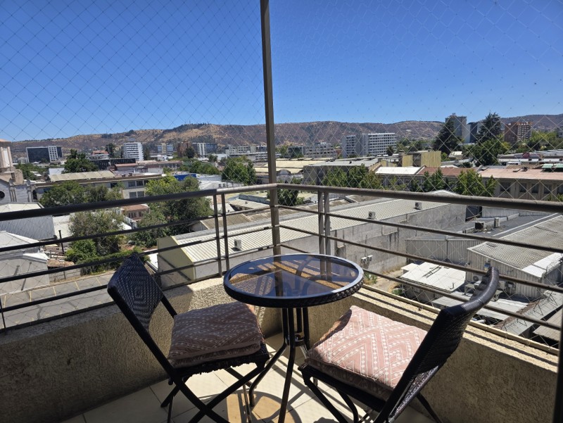 Oportunidad Arrienda Departamento 3 Dormitorios Amoblados.