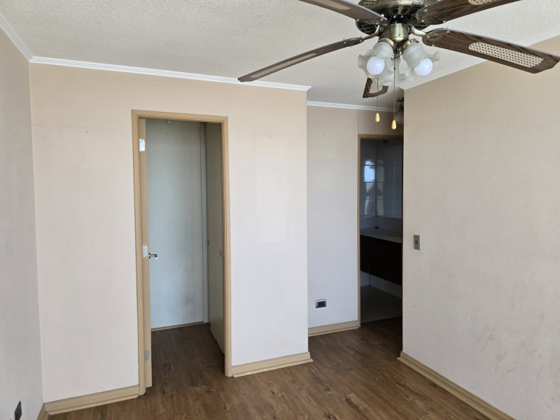 Arrienda Departamento 3 Dormitorios 2 Baños, Recien Pintado