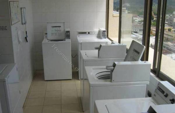 Oportunidad Arrienda Departamento 3 Dormitorios Amoblados.