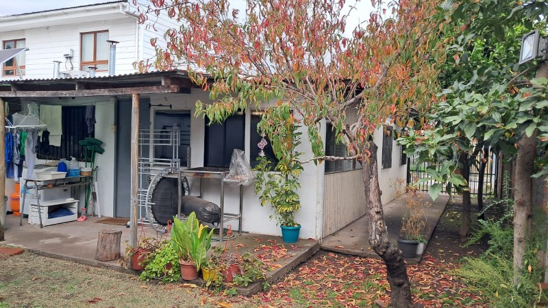 Acogedora Casa 2 Dorm Cocina Amplia en Calle A Rauquén