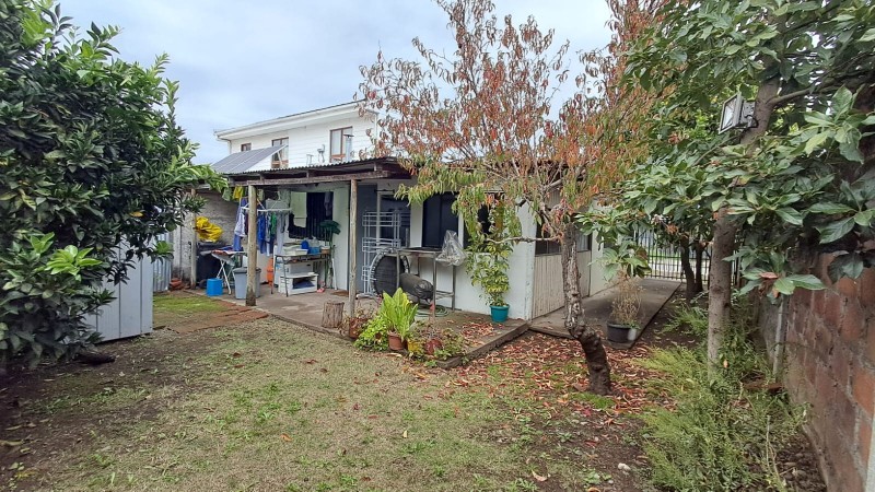 Acogedora Casa 2 Dorm Cocina Amplia en Calle A Rauquén