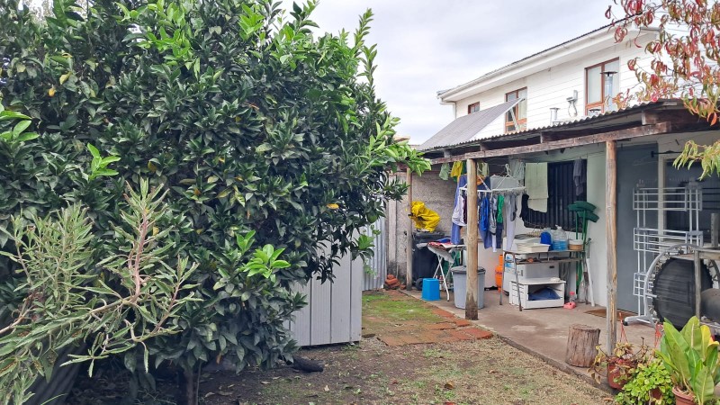 Acogedora Casa 2 Dorm Cocina Amplia en Calle A Rauquén