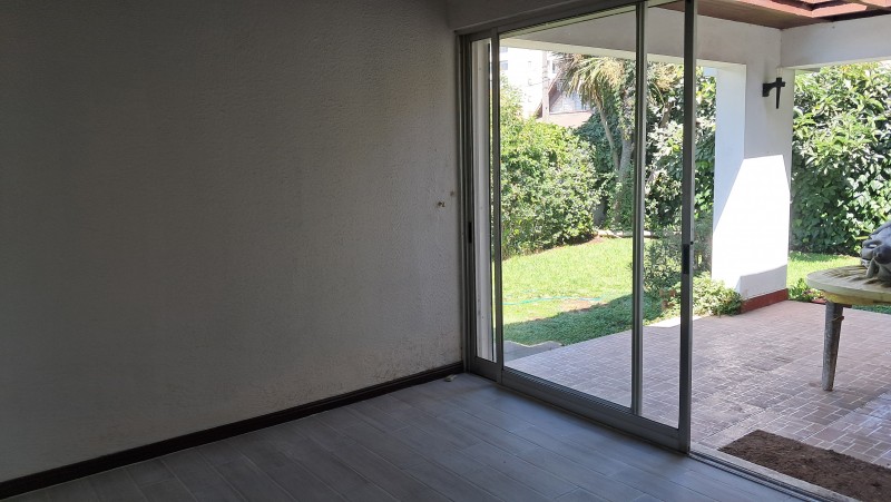 Linda y Exclusiva Casa Sector Avenida España Con Piscina