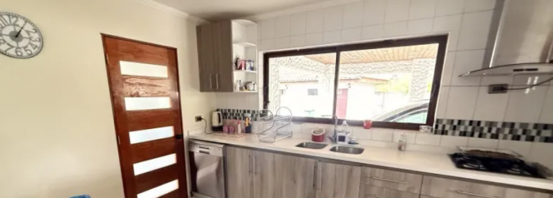 Casa en Parcela 4 Dorm 5 Baños Con Piscina y Quincho Viluco