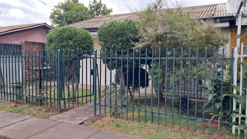 Acogedora Casa 2 Dorm Cocina Amplia en Calle A Rauquén