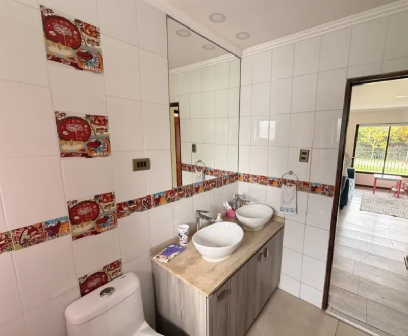 Casa en Parcela 4 Dorm 5 Baños Con Piscina y Quincho Viluco