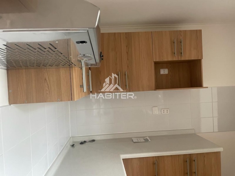 Casa en Arriendo de 4 Dorm. en Curicó