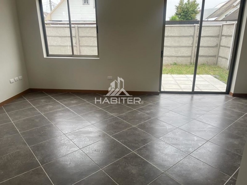 Casa en Arriendo de 4 Dorm. en Curicó