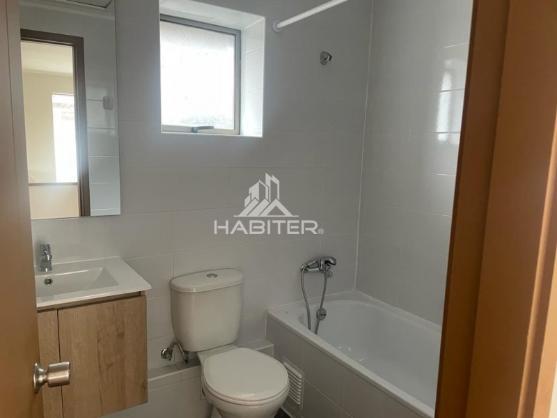 Casa en Arriendo de 4 Dorm. en Curicó