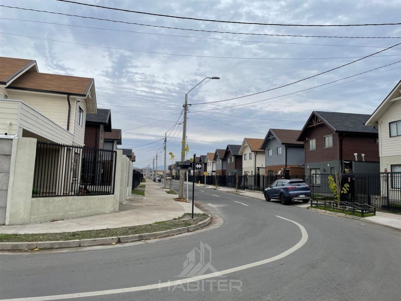 Casa en Arriendo de 3 Dorm. en Curicó