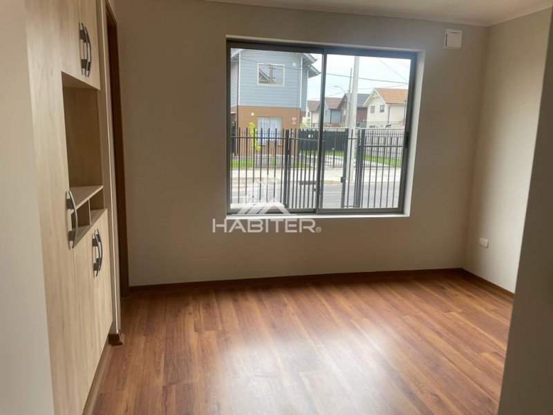 Casa en Arriendo de 4 Dorm. en Curicó