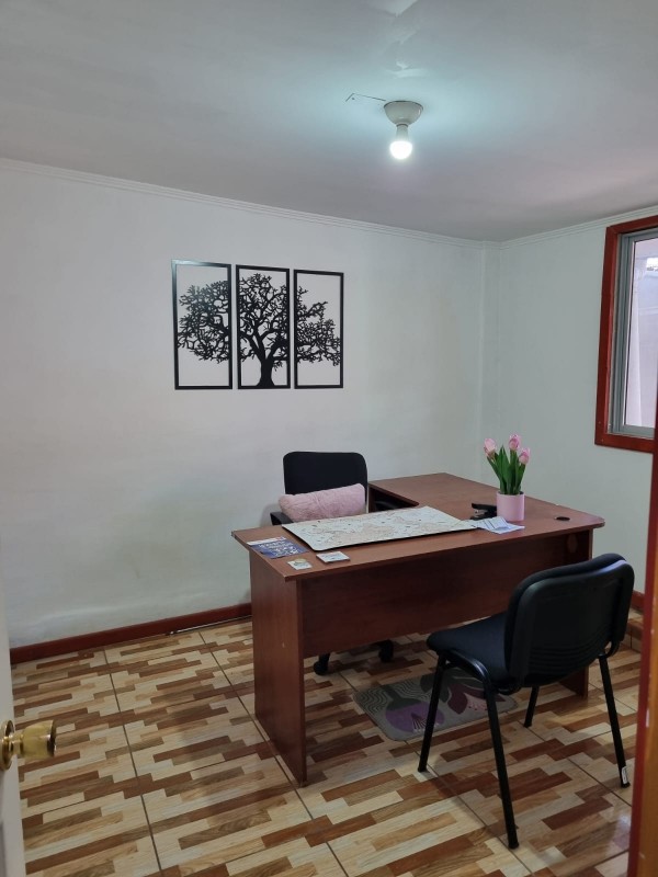 Casa en Venta de 7 Dorm. en Talca
