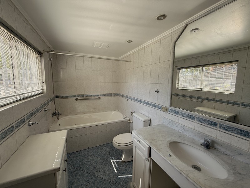 Cómoda Casa Con Excelente Ubicación Av. España