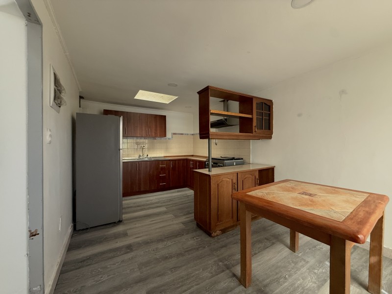 Cómoda Casa Con Excelente Ubicación Av. España