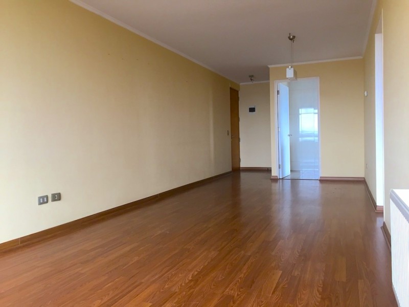 Excelente Departamento en Edificio Argomedo