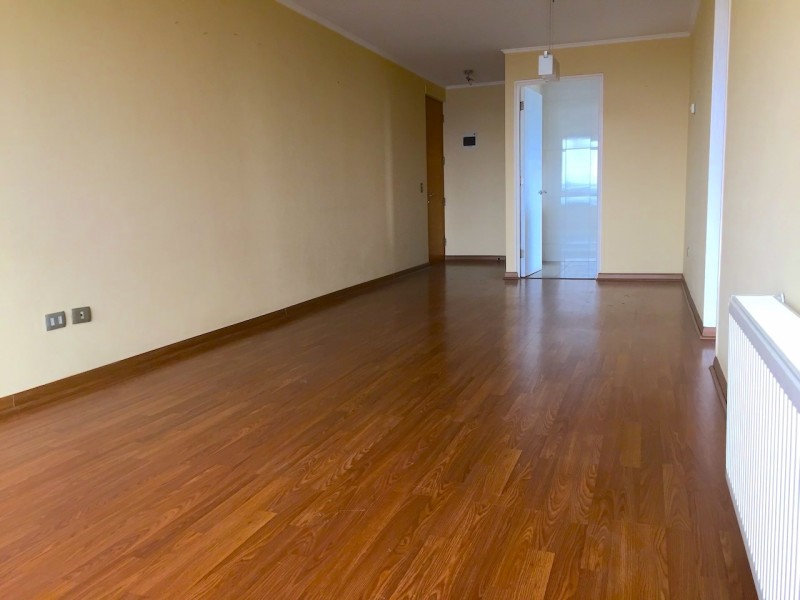 Excelente Departamento en Edificio Argomedo