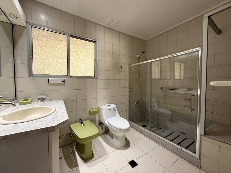 Cómoda Casa Con Excelente Ubicación Av. España