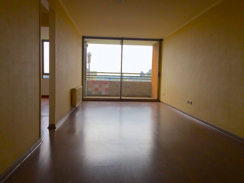 Excelente Departamento en Edificio Argomedo