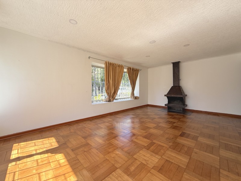 Cómoda Casa Con Excelente Ubicación Av. España