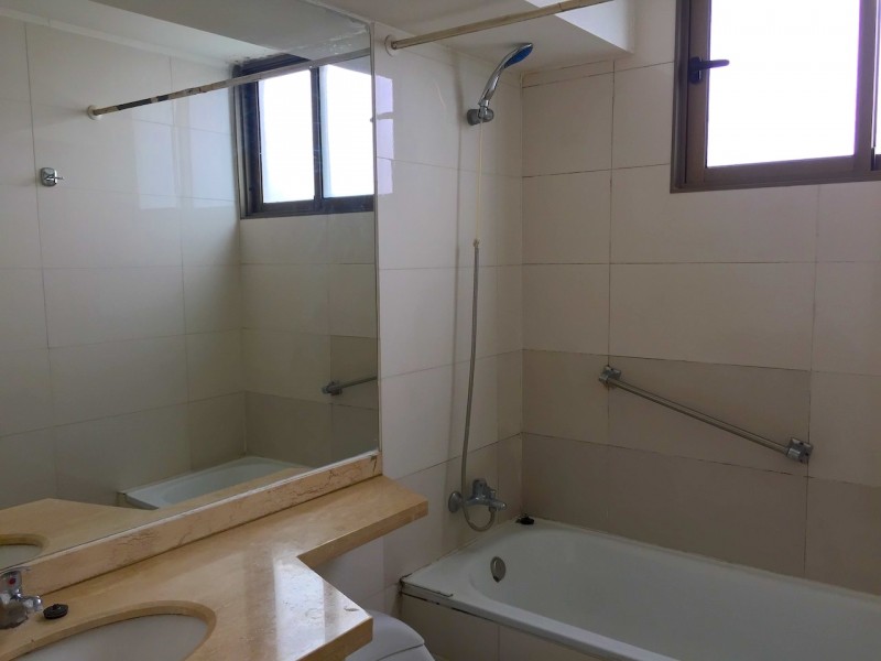 Excelente Departamento en Edificio Argomedo