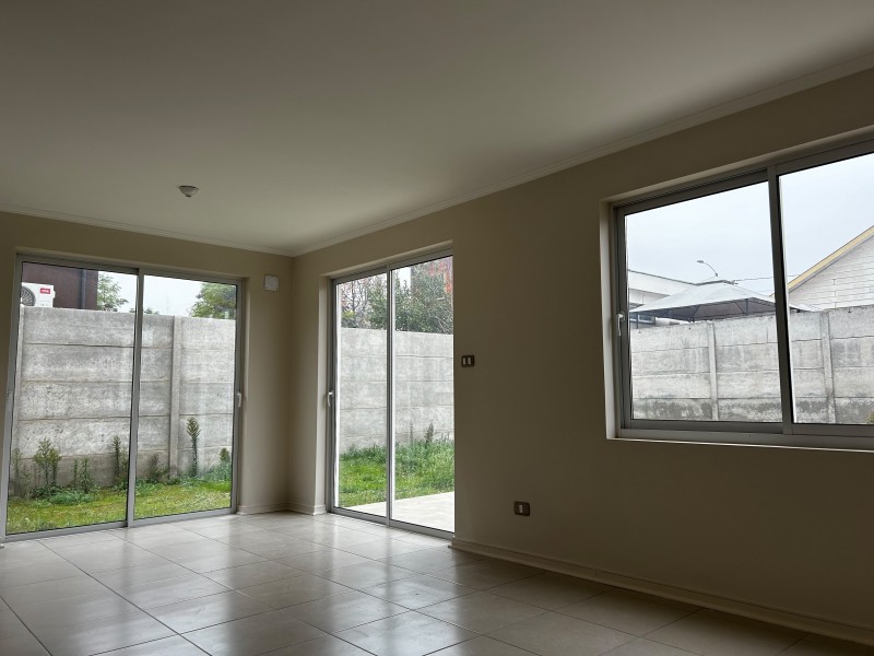 Gran Casa en Condominio Inglés – Curicó