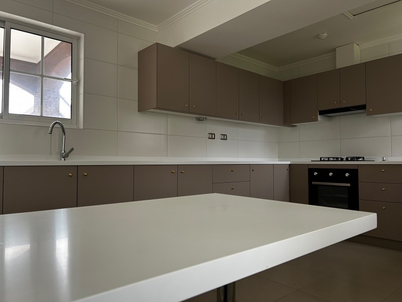 Gran Casa en Condominio Inglés – Curicó