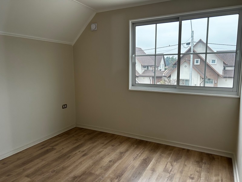 Gran Casa en Condominio Inglés – Curicó