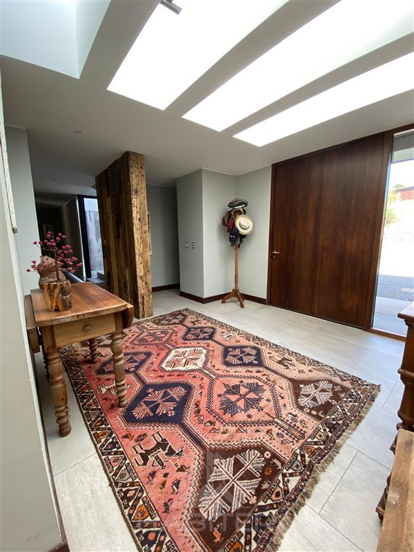Casa de Alto Estándar Con Vista Al Valle Cerro los Cristales