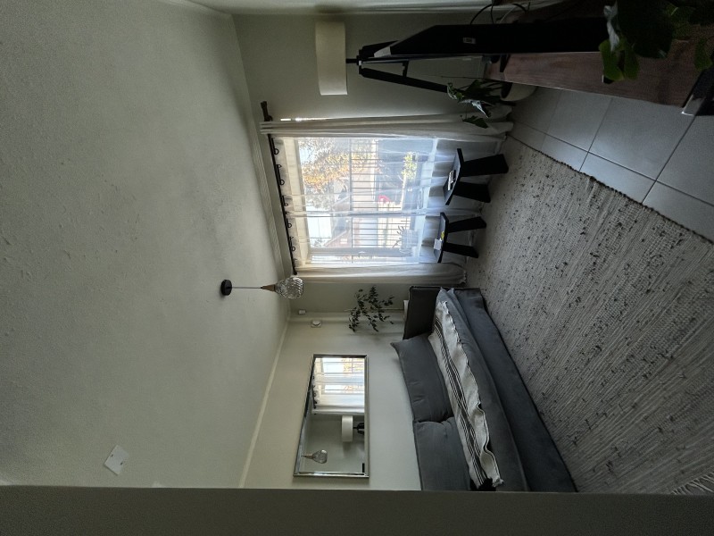 Hermosa Casa Familiar Con Piscina