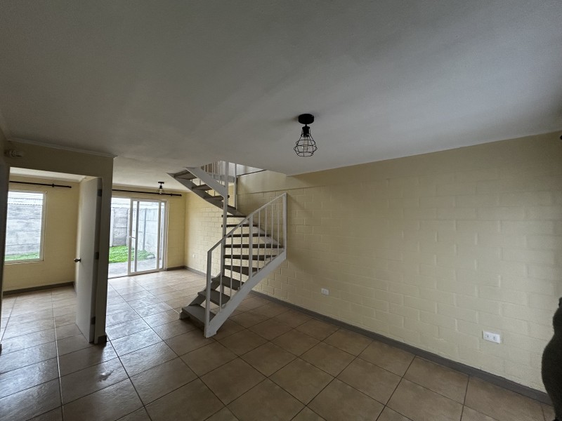 ¡no Busques Más! Esta Acogedora Casa en Arriendo en Romeral