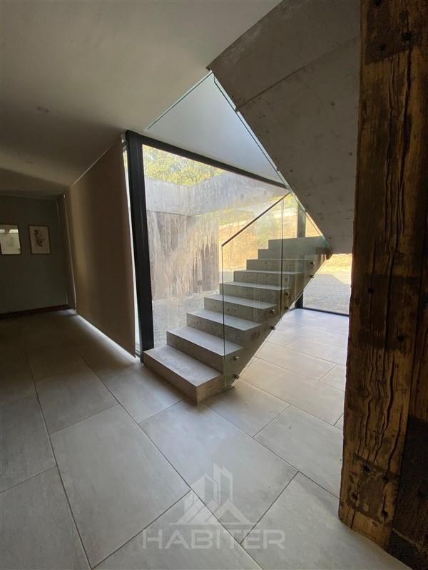 Casa de Alto Estándar Con Vista Al Valle Cerro los Cristales