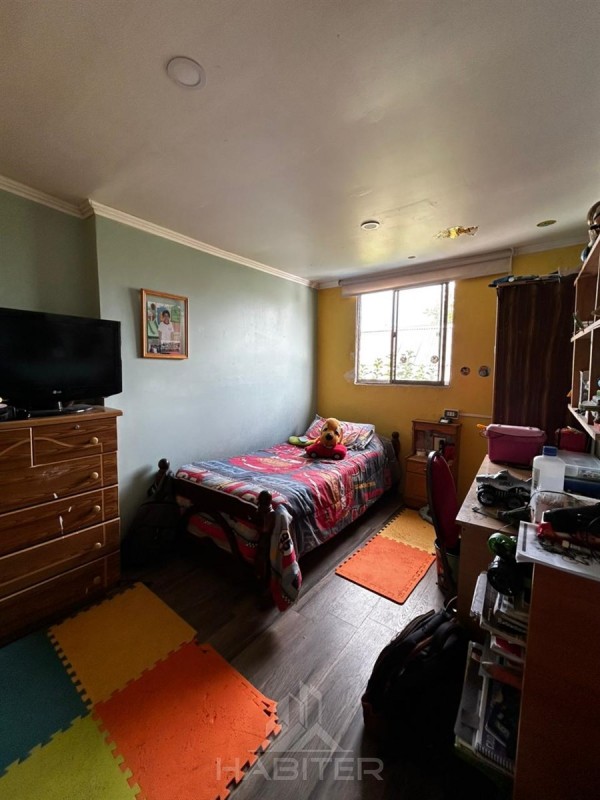 Propiedad de Dos Pisos en Venta, Completamente Regularizada
