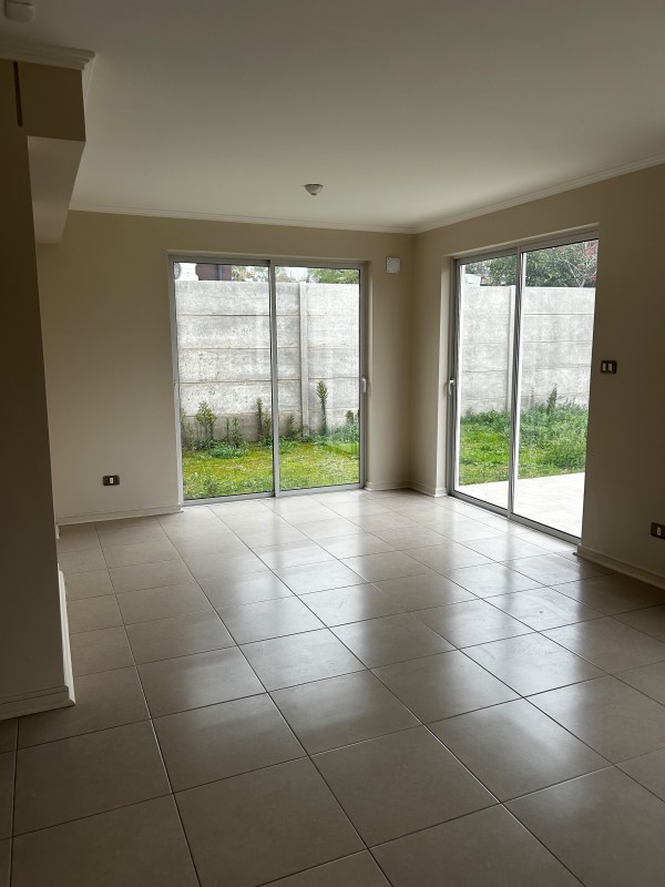 Gran Casa en Condominio Inglés – Curicó