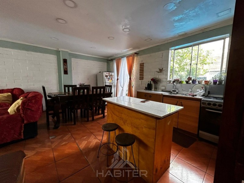 Propiedad de Dos Pisos en Venta, Completamente Regularizada