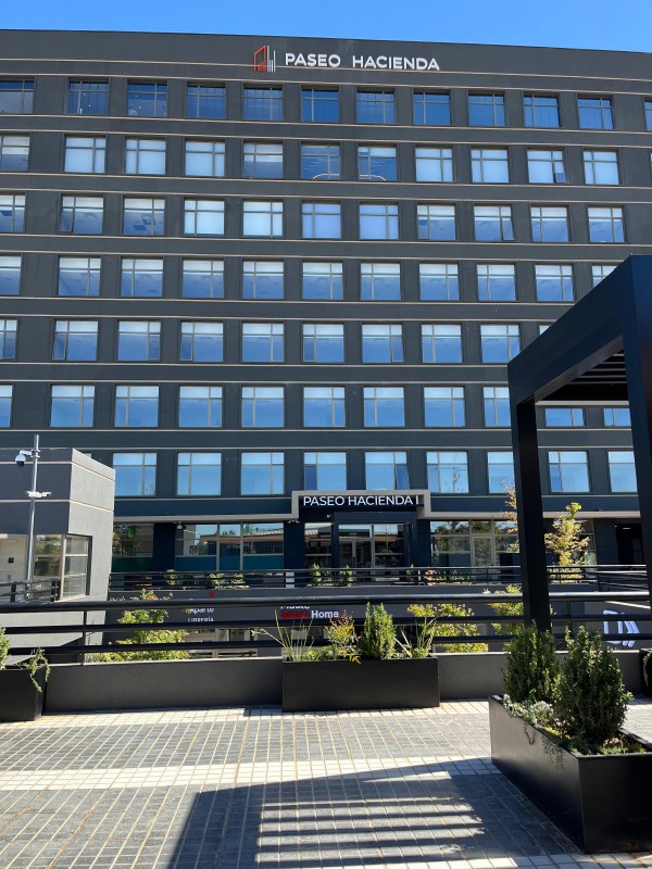 Se Arrienda Oficina Nueva en Paseo Hacienda