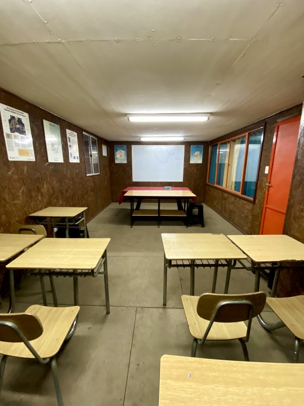 Se Arrienda Amplia Bodega en el Centro de Curicó