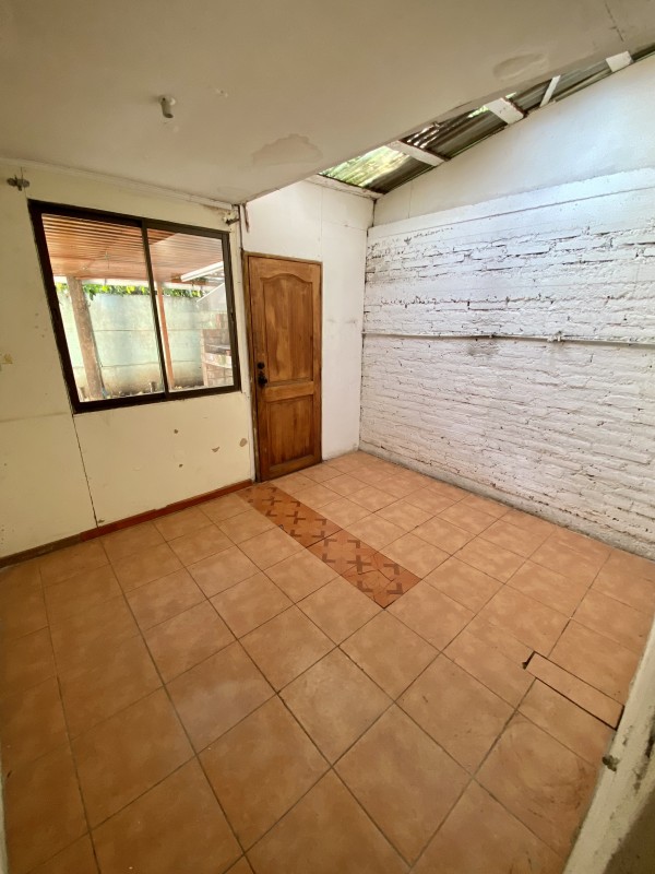 Se Vende Amplia Casa 4D-1B, Sector el Boldo 2, Curico